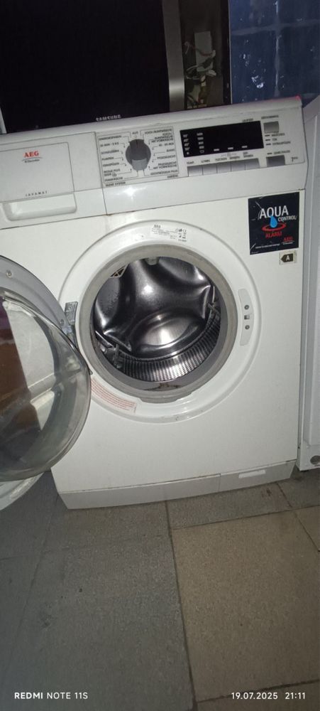 Пералня AEG 400 лв.