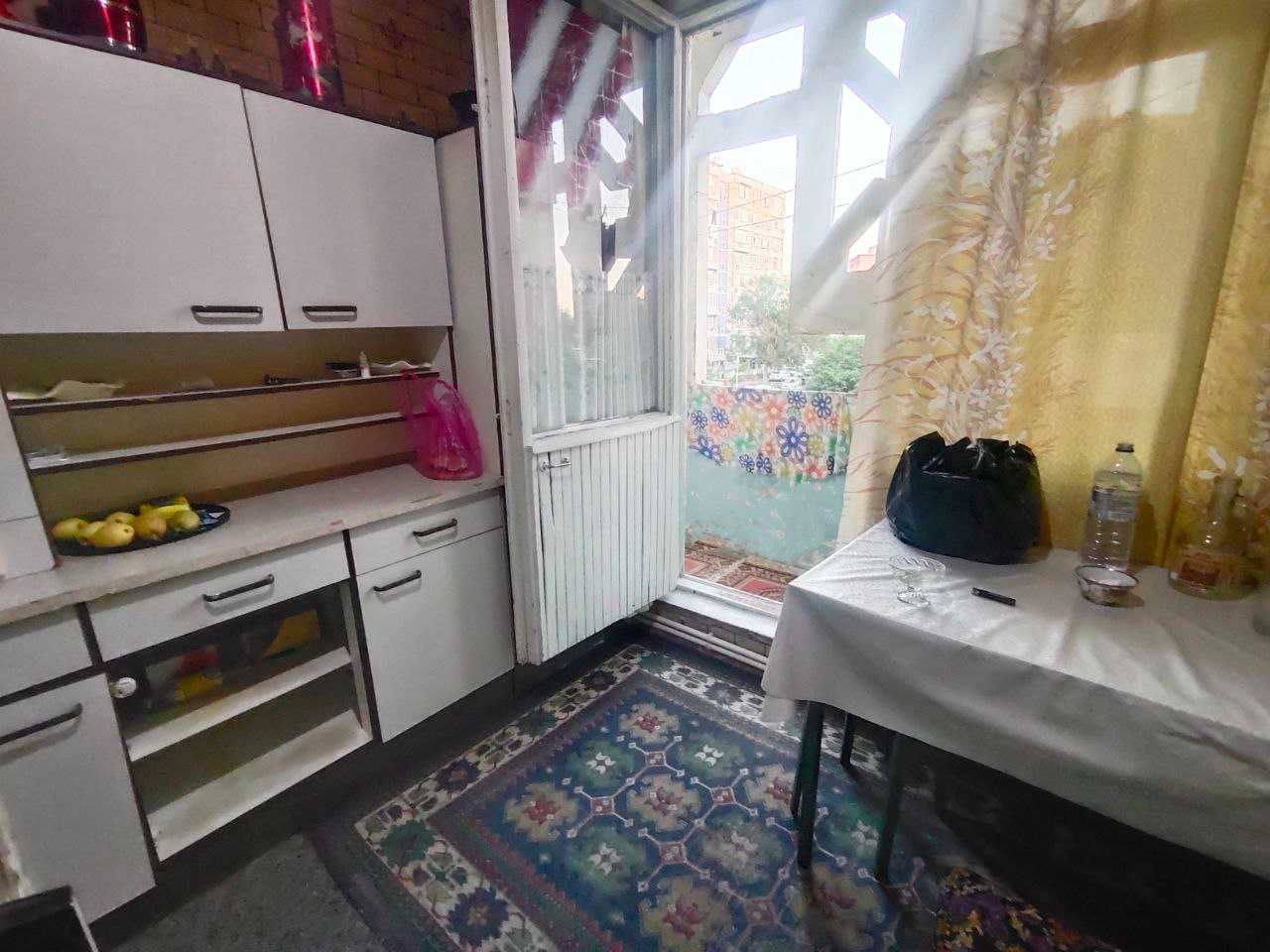 Срочно продаю однокомнатную квартиру Рынок Кадышева"