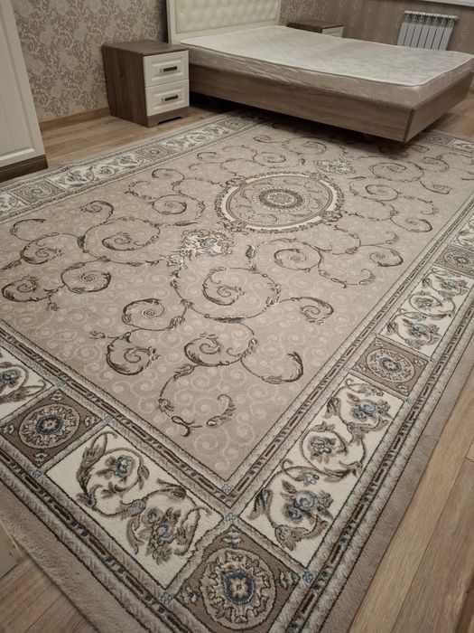 Продам ковер в отличном состоянии