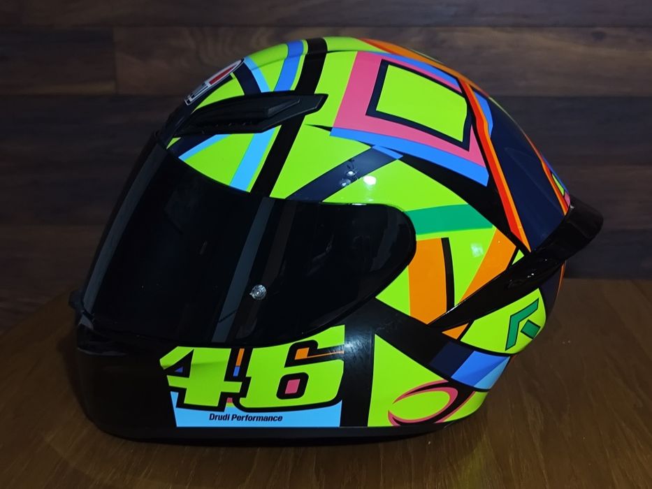 Продавам каска Agv K1 Soleluna