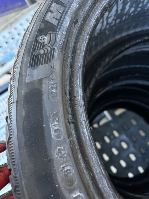 Зимни гуми 265/40/19 Michelin Alpin 5