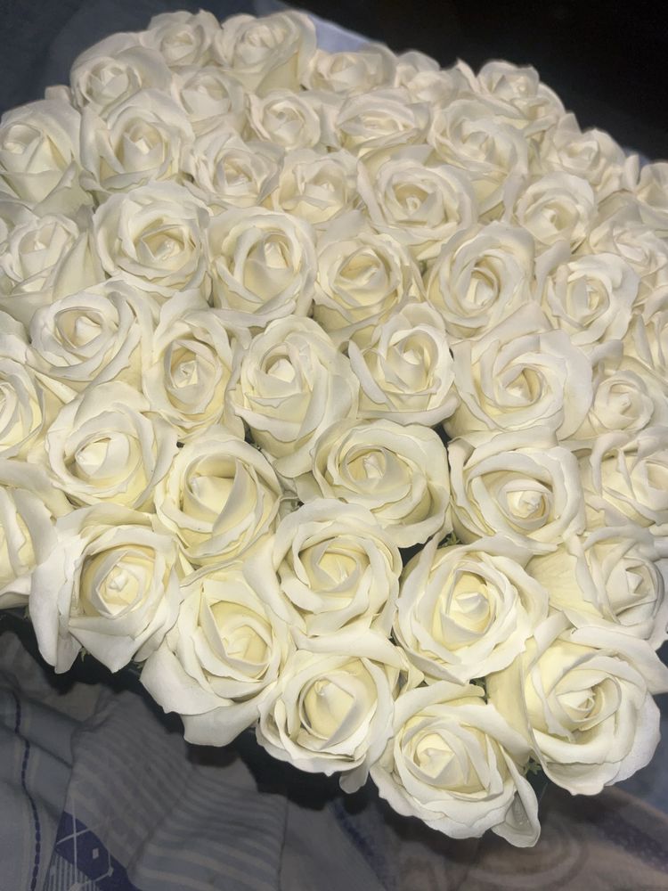 мыльные розы(белые) 49 шт