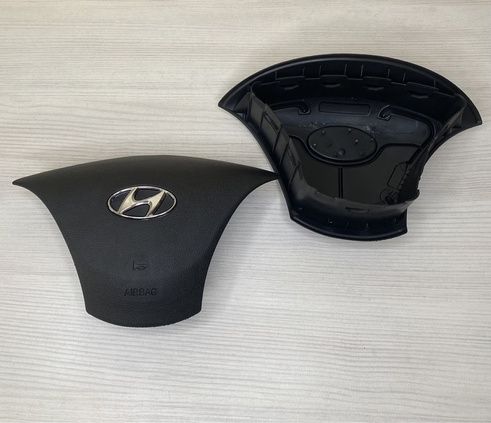 Hyundai Elantra крышка , муляж водительского аирбага