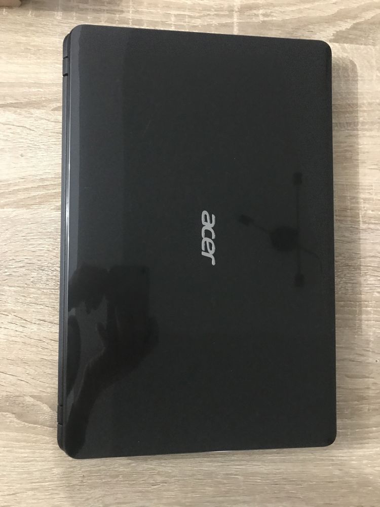 Acer Aspire E1-531 —> B9604G50Mnks