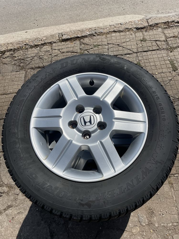 Продавам алуминиеви джанти 16цола със зимни гуми за Honda CRV