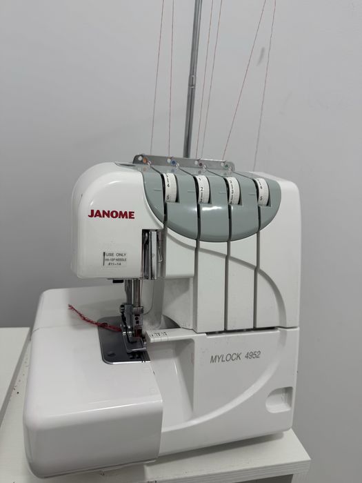 Оверлок janome mylock 4952