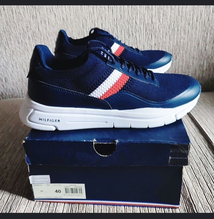 Tommy Hilfiger nr 40 noi