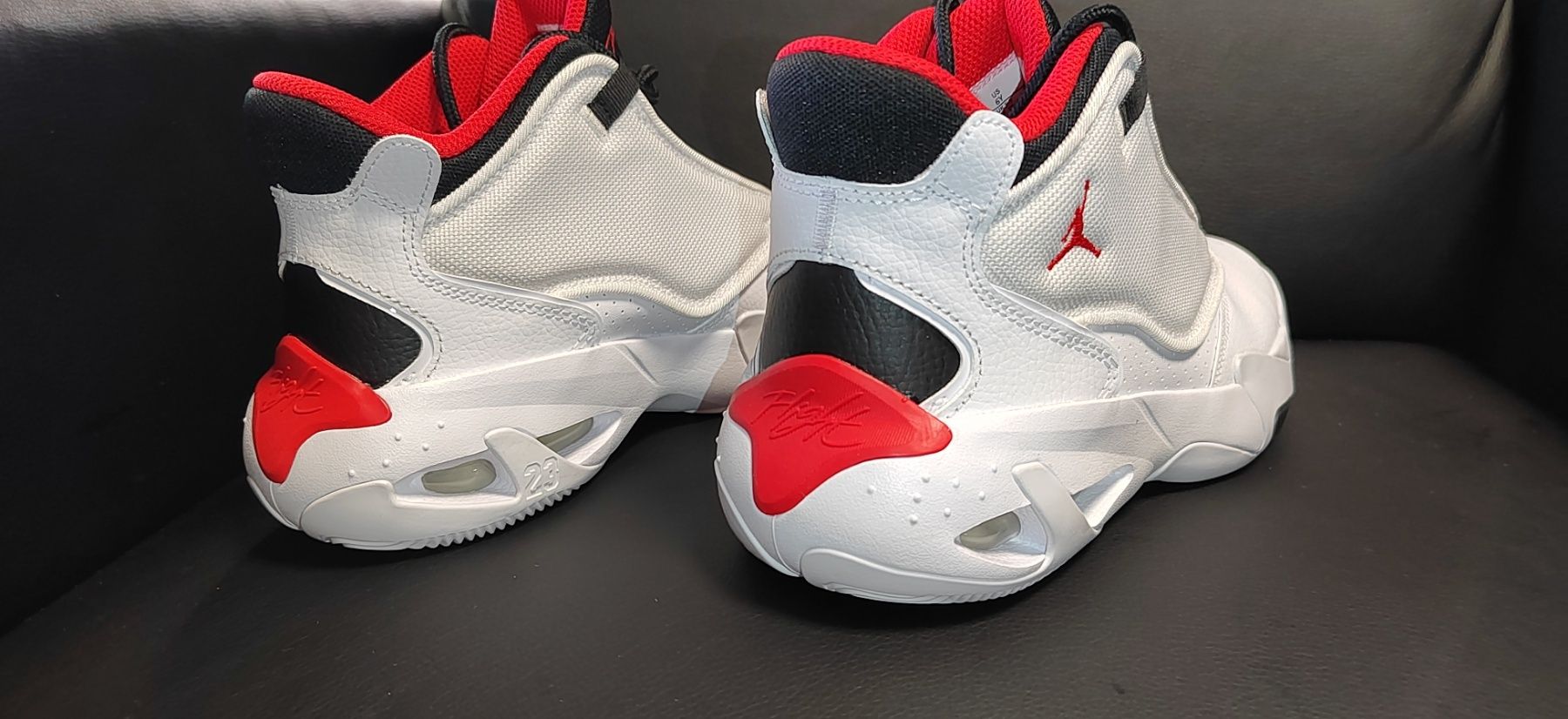 Nike Air  Jordan Max Aura 4, номер 38,5