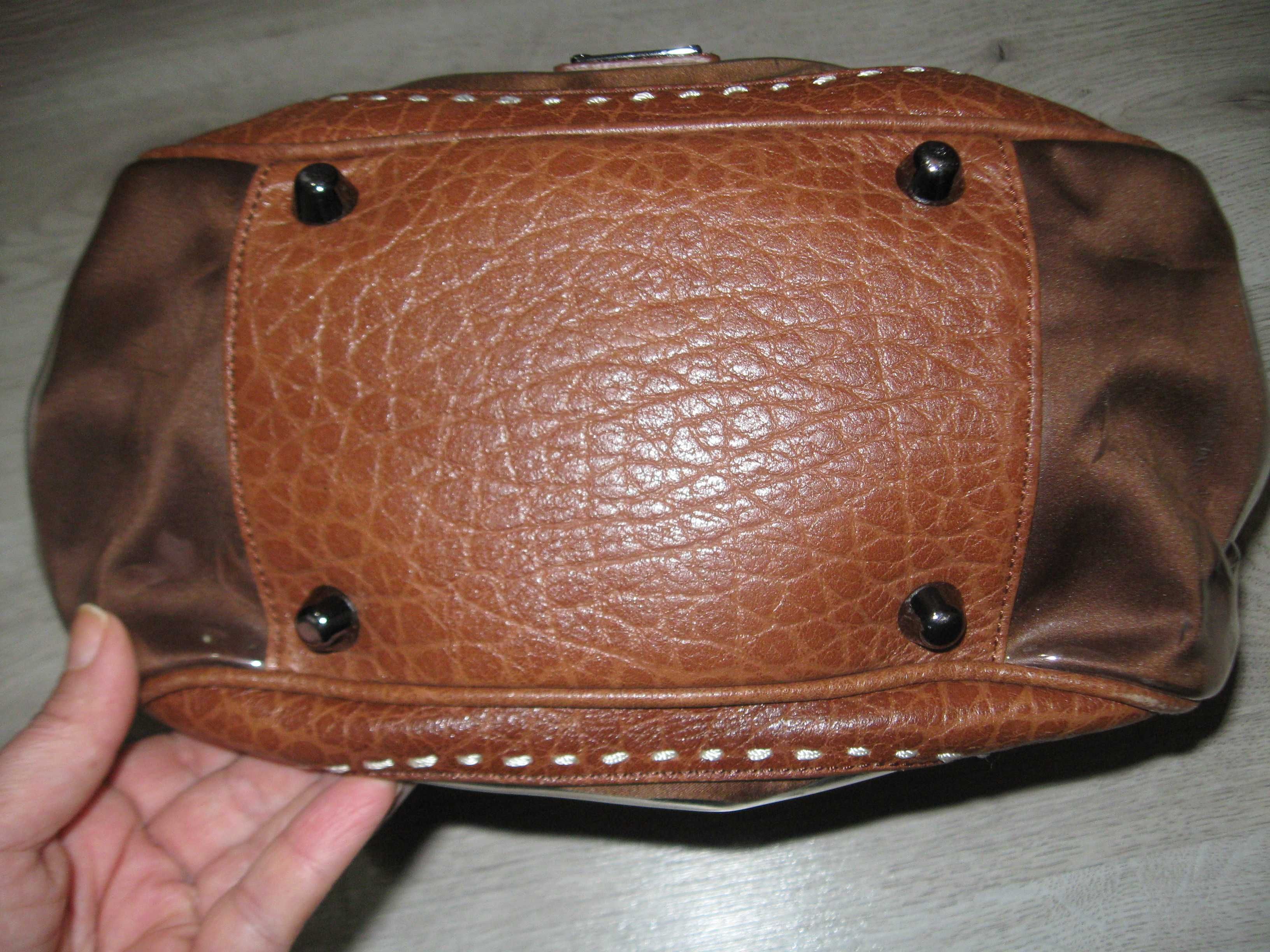 Moschino оригинална дамска чанта