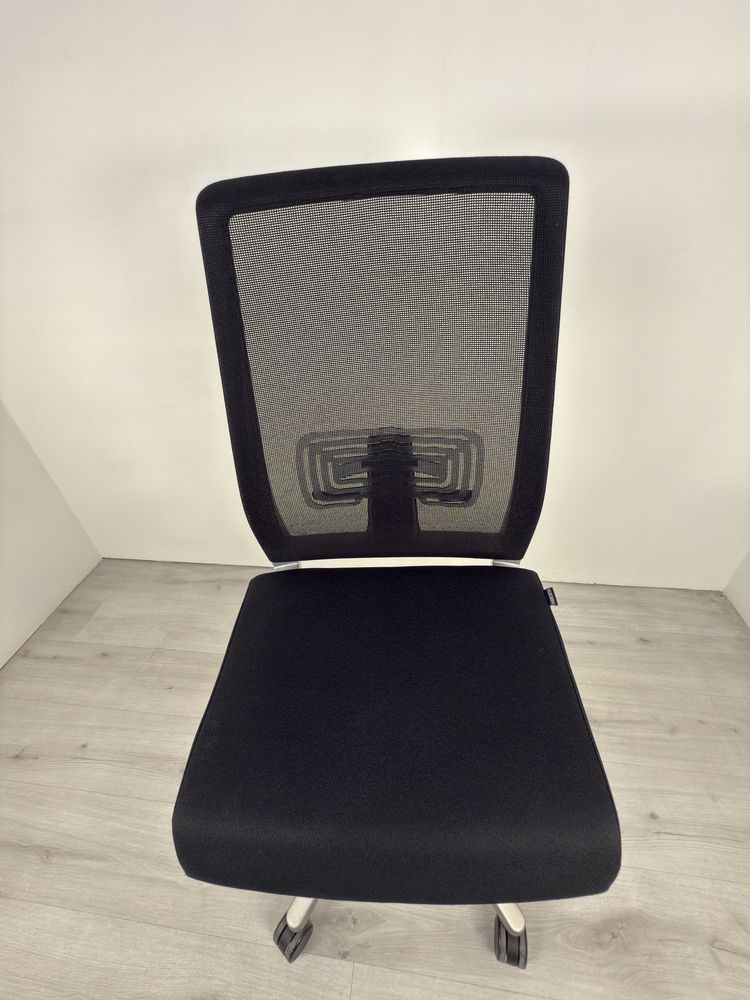 Ергономичен офис стол Hawortn Very CHAIR обзавеждане