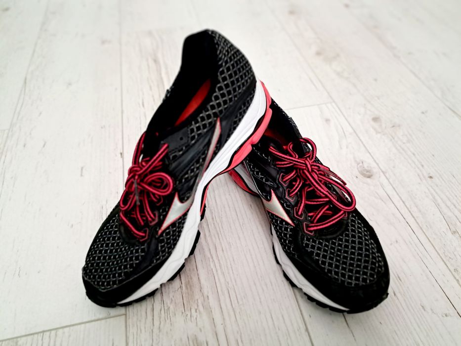 Mizuno wave-Ориг.маратонки Нови !!!