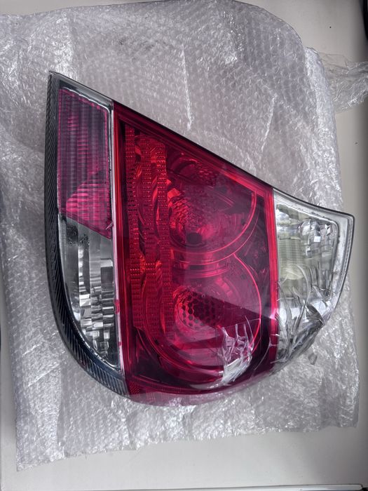 Задняя правая фара камри 35 европа оригинал
