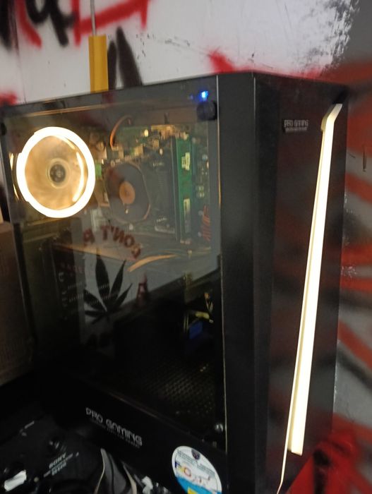 Vând sau schimb  pc gaming