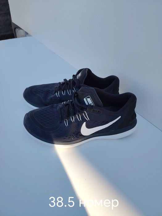 Дамски маратонки от 36 до 39  номер .Цена 25 лева .