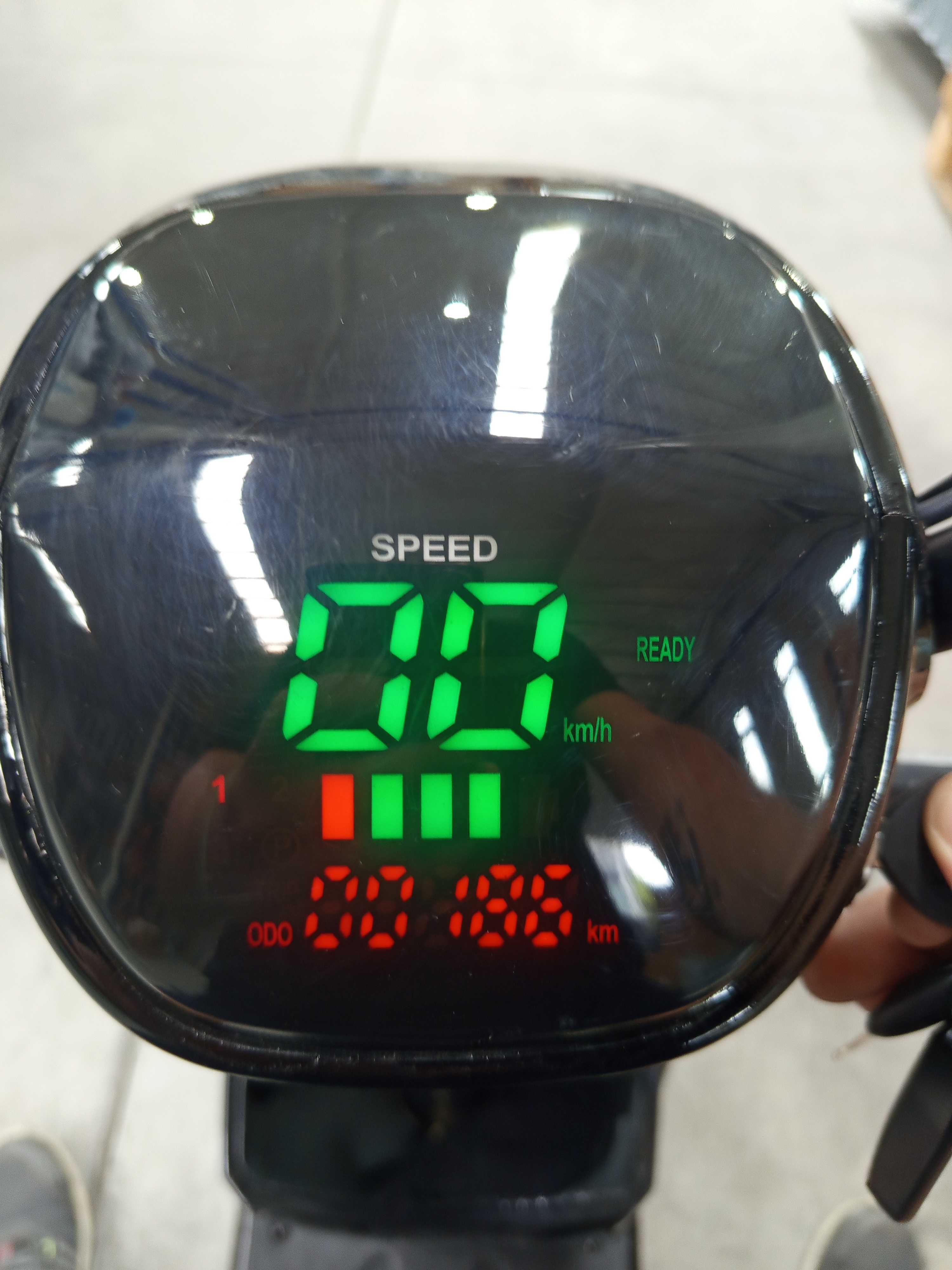 Електрически скутер с педали MaxMotors EBZ 14 – 500W / 48V / 12Ah