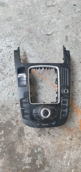 Consola centrala audi a4 b8 volan stanga