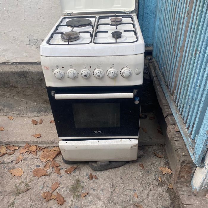 Продам газовую плиту / Газ плита сатамын