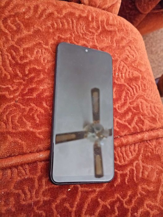 Samsung a20e в супер състояние