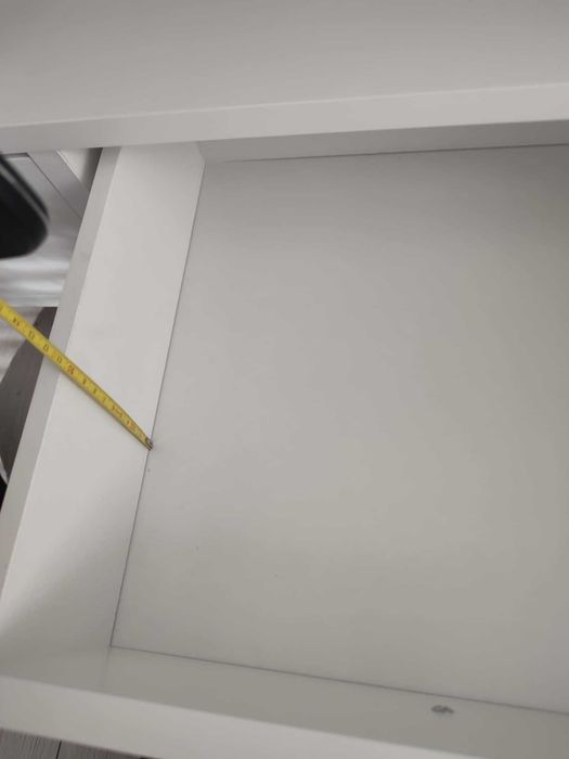 Поставка за телевизор . Бял с три отделни шкафа