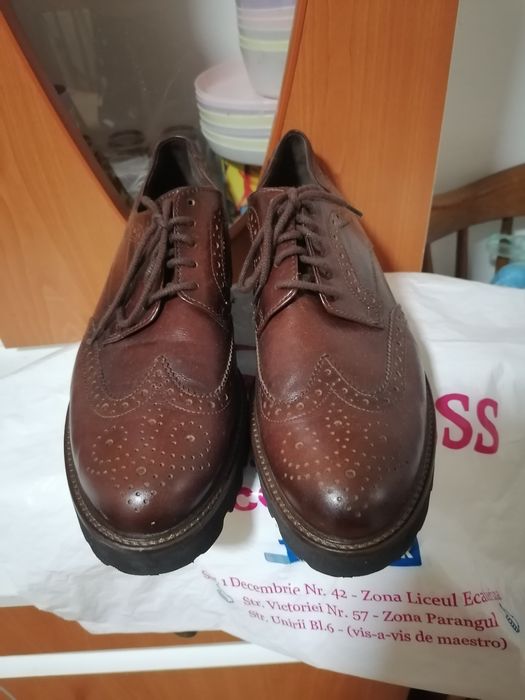 Pantofi bărbat noi (măsoară 29 cm la exterior)