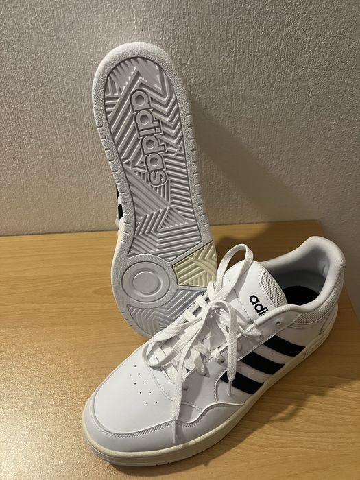 adidas Hoops 3.0