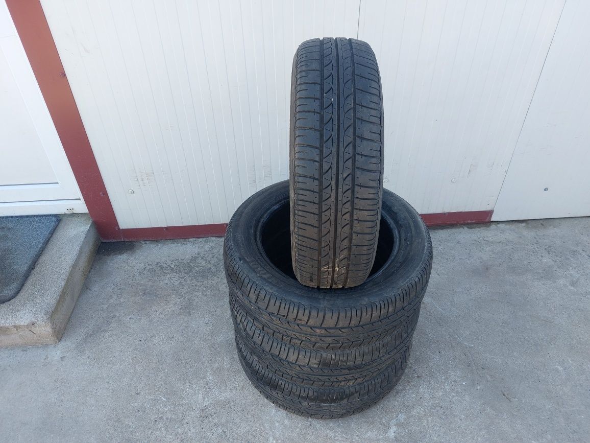 75 lei bucata! Set anvelope vara 165 65 15 Bridgestone