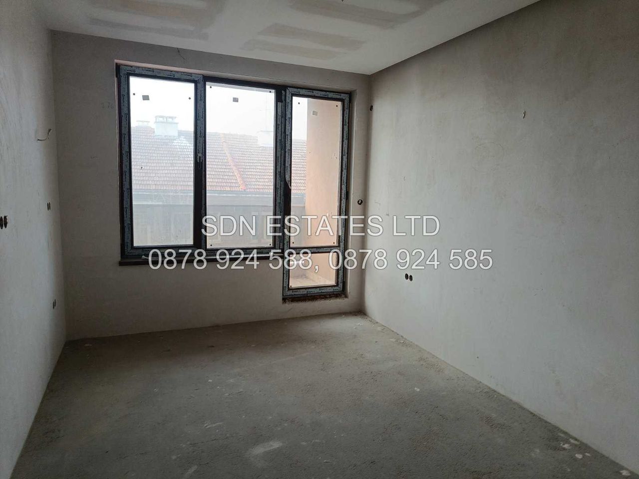 Продава се Четиристаен апартамент в Казанлък - 250 кв.м за 1040 €/кв.м - Снимка #4