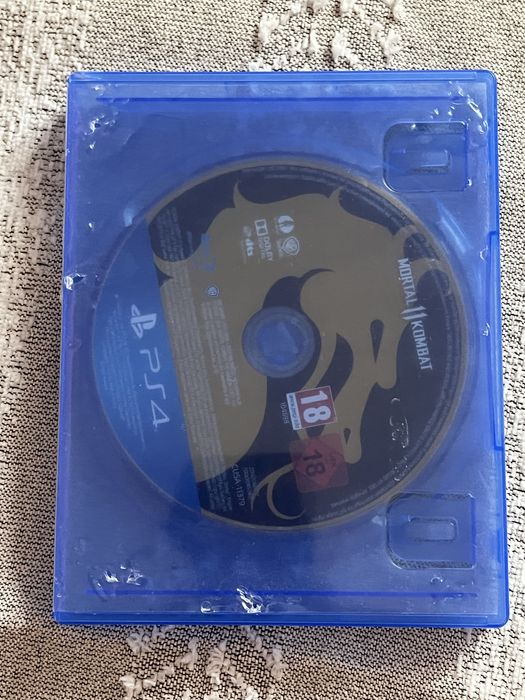 Продам игру Мортал комбат на PS 4,5