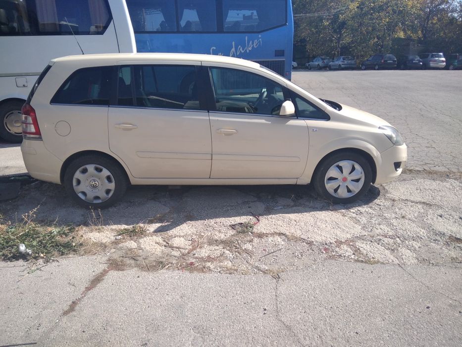 Зафира на метан и бензин