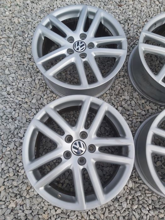 5х112..17.цола. 7.5j ET47. Оргинални VW.