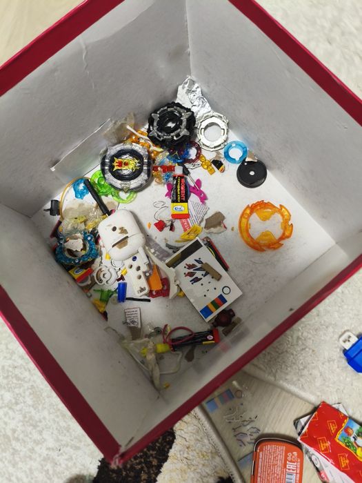 Продам бейбледы (игрушка)