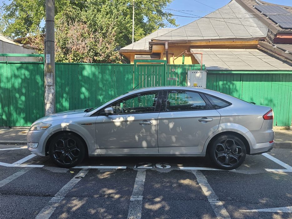 Vând Ford Mondeo 2008