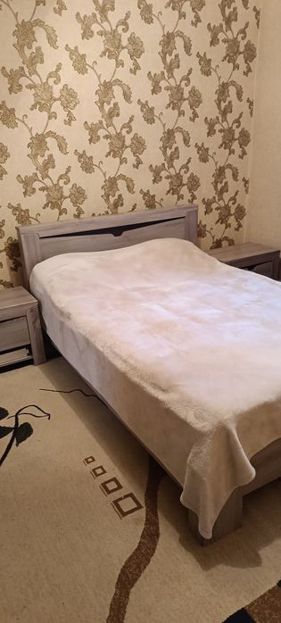 Продается спальный гарнитур. Слоним Гарда 4Д,бежевая,в отличном сост-и