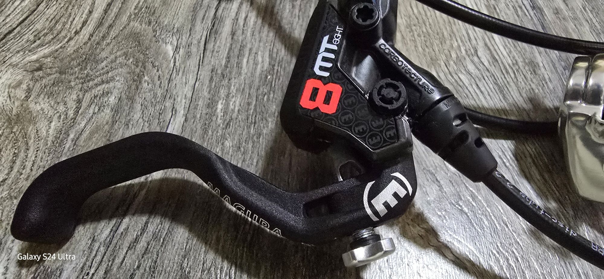 Нови спирачки сет MAGURA MT8 PRO