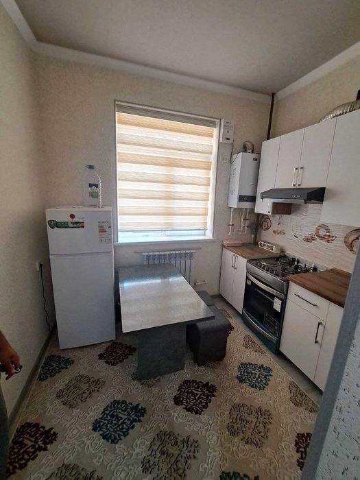 1 хоналик квартира 2 этаж ,кирпичный дом,  5 микр аиша халал