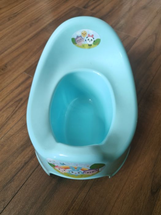 Продам детский горшок