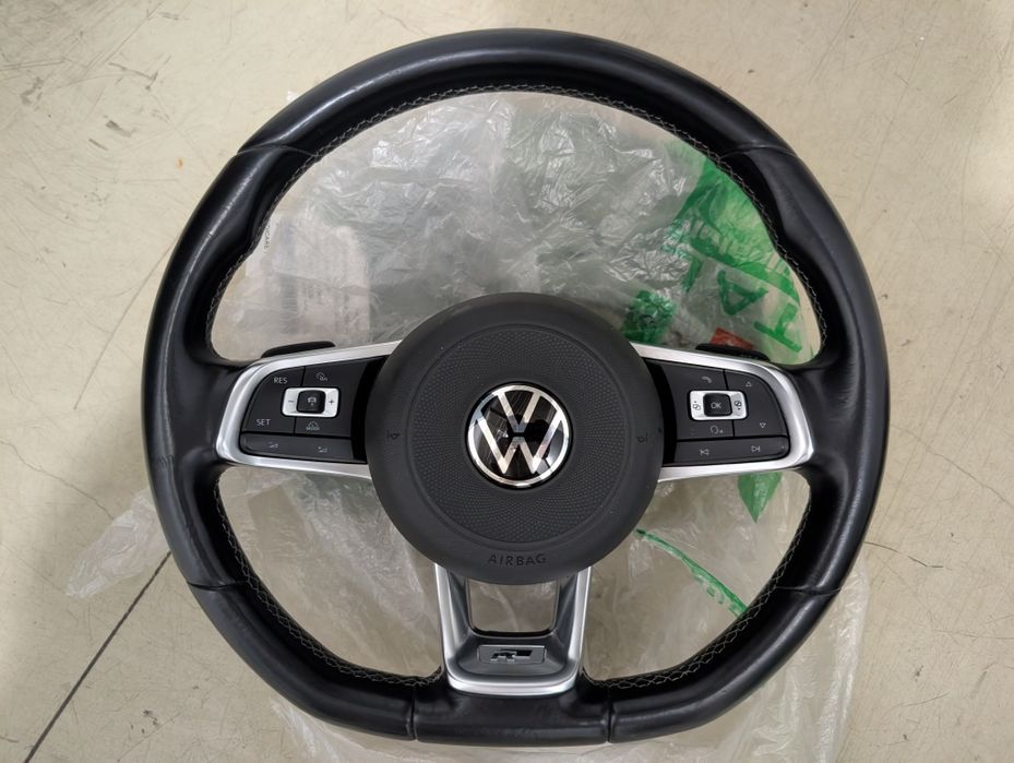 Volan Vw R , Golf, Tiguan, etc. ...