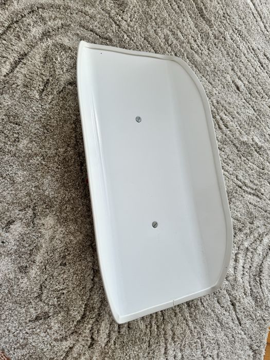 Cântarul este nou ,din metal , trimit prin fan curier