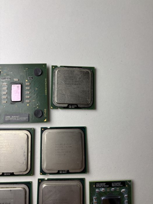 Procesor Intel Pentium, Celeron, AMD Athlon si placute memorie RAM