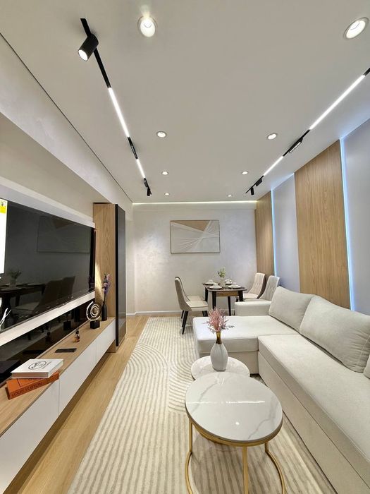 М.Ойбек С.Барака 2в3 комнатная евроремонт Укомплектована 60м²