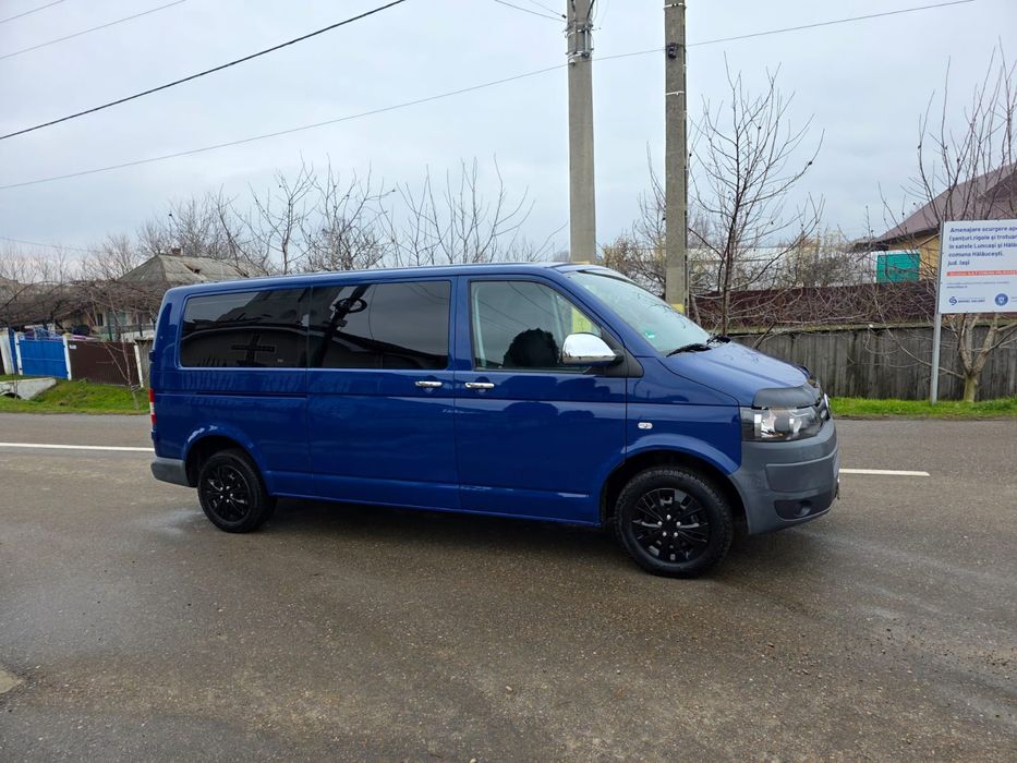 Volkswagen Caravelle/Transporter 2.0tdi Euro 5 model cu 8 locuri