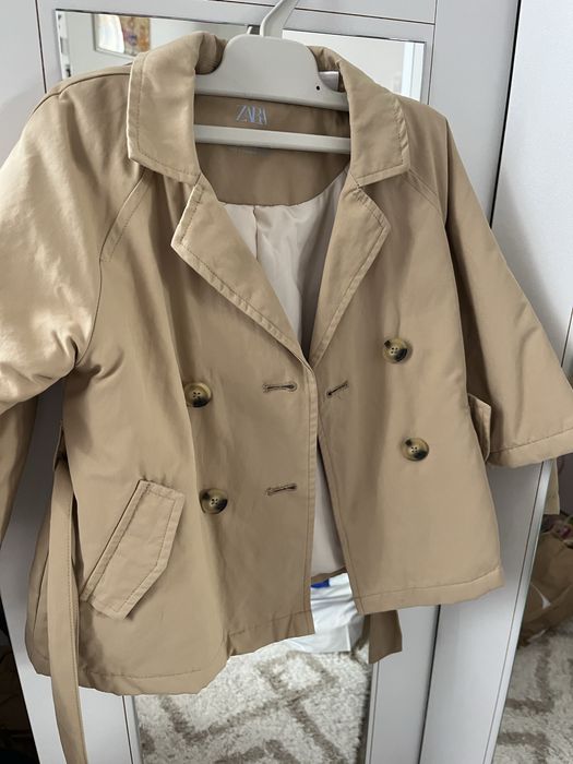 Елегантен Тренч за момиченце 86 р Zara