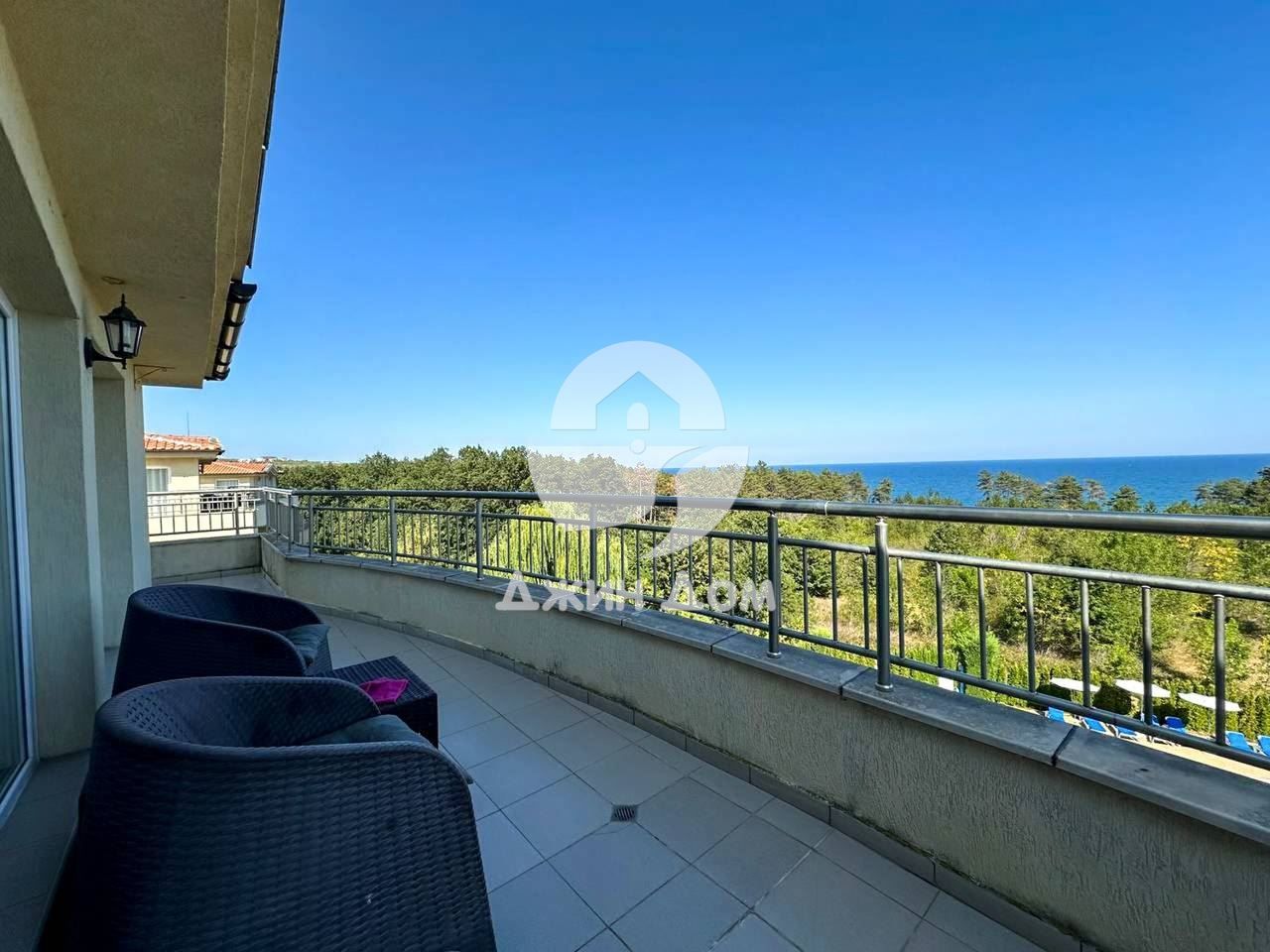 Продава се Тристаен апартамент в Бяла - 107 кв.м за 1029 €/кв.м - Снимка #12
