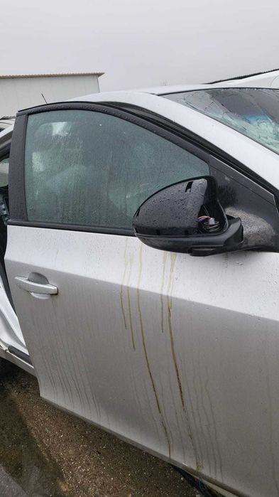 Usi stanga / dreapta - fata / spate - Chevrolet Cruze  pret per bucata