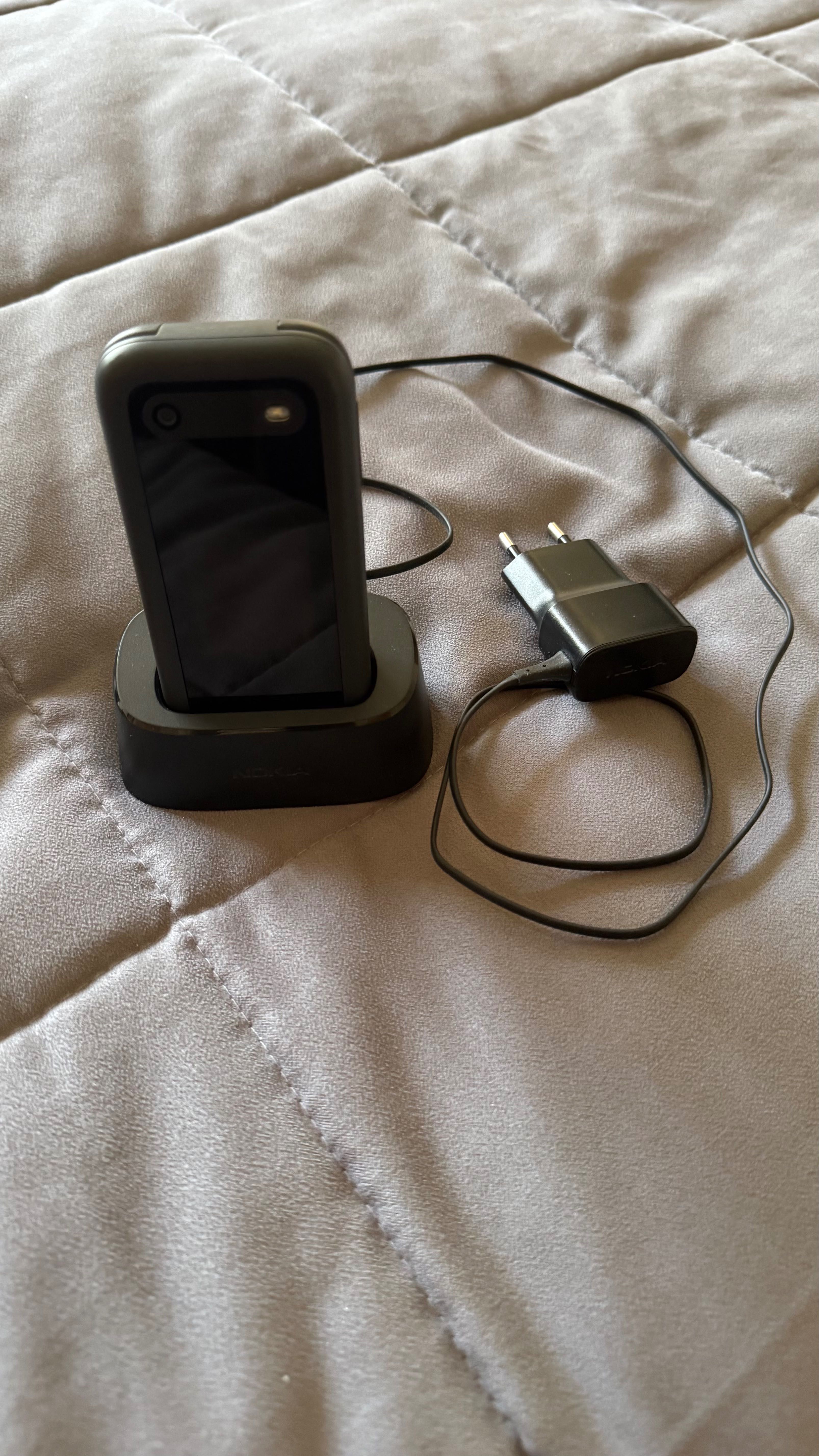 Nokia 2660 Flip 4G Large buttons