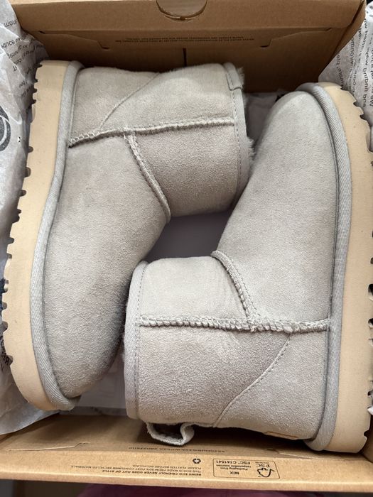Ugg classic mini II