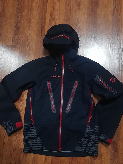 Mammut dri tech premium мъжко яке M размер.