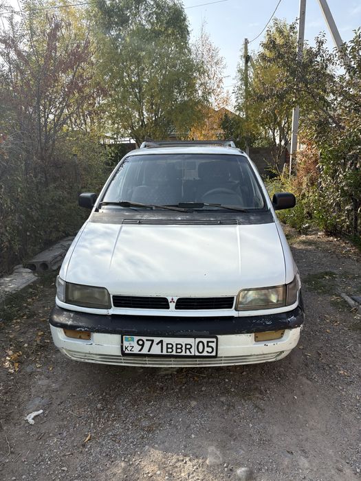 Продаю машину«Митсубиси спец вагон»