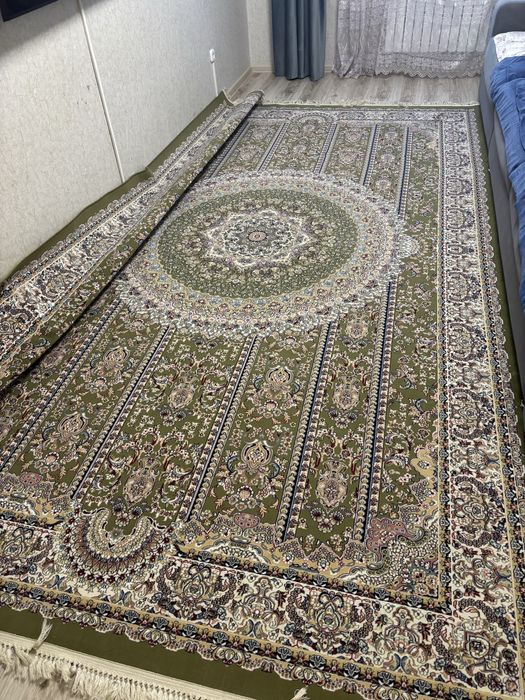 Продам ковер 2,3 * 4