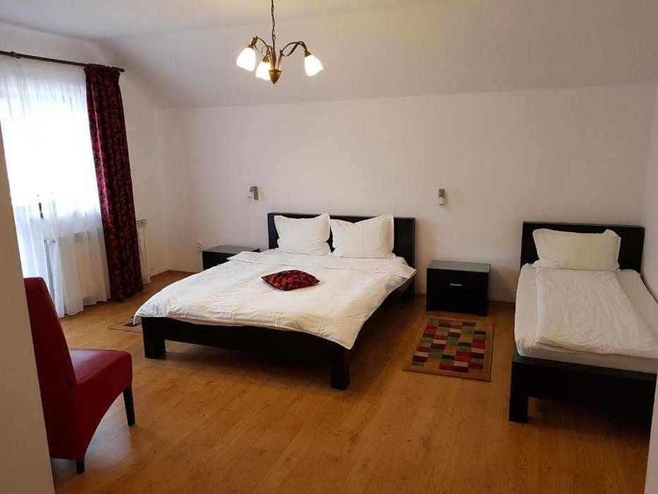 CAZARE REVELION 2026 3 nopti 20-22 pers Pensiunea Roua PIATRA NEAMT